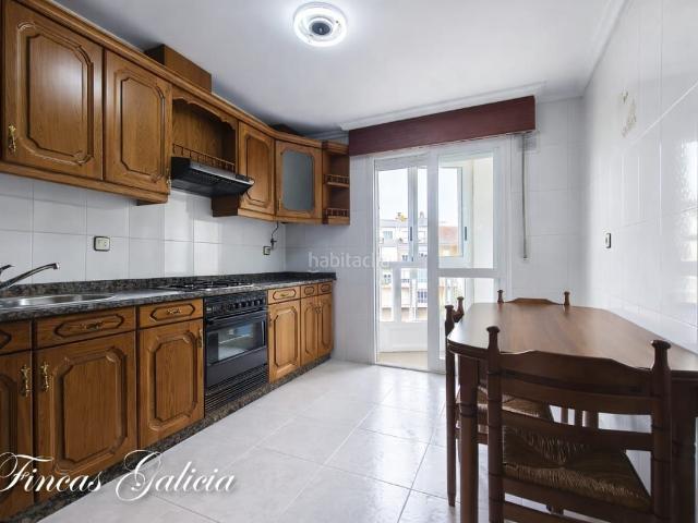 Piso en venta en Verín. Piso con ascensor y amplio garaje cerrado. Pisos.