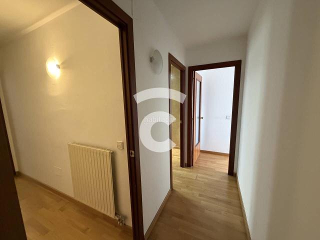 Piso en venta en Vic, Centre. Piso en venta en el centro de Vic 08500. Pisos.