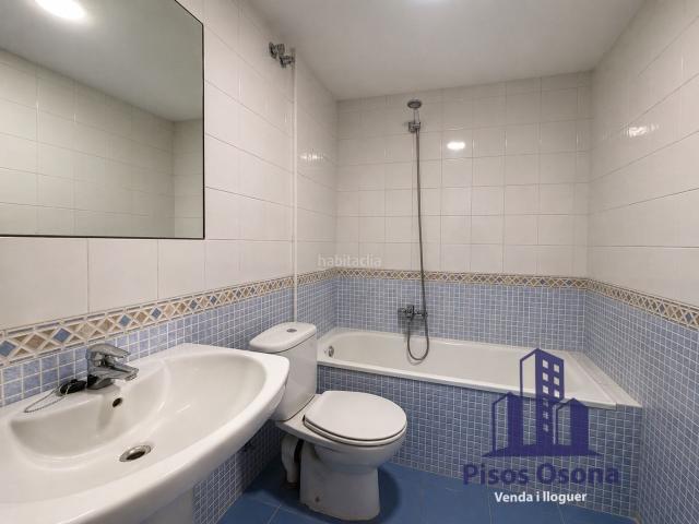 Piso en venta en Vic, Estadi Santa Anna. Pis a tocar del centre. Pisos.