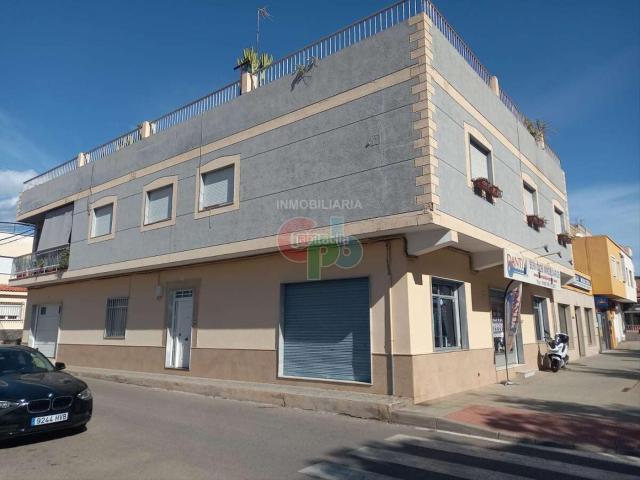 Piso en venta en Vícar, Las Cabañuelas. Amplio piso con apartamento independiente oportunidad única. Pisos.