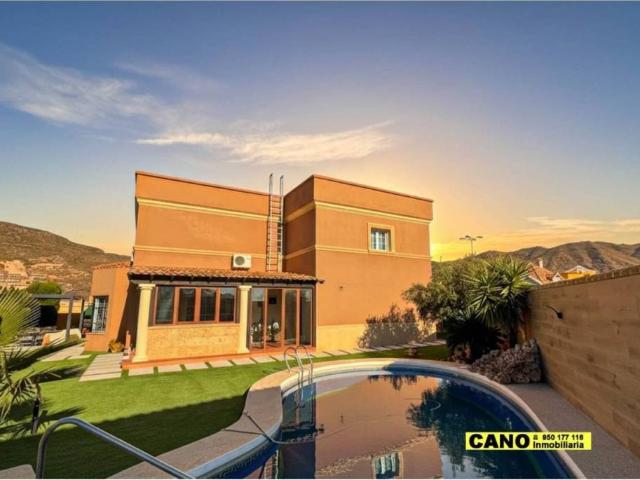 Casa en Venta en Vícar