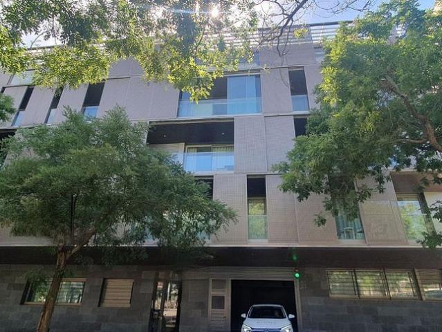Piso en venta en vía CL Augusta, Barcelona, de 71 m² 2 habitaciones por 795.000