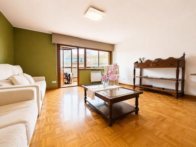 Piso en venta en Vigo, Casablanca Calvario. Espectacular piso de 202 m² en pleno centro de Vigo con garaje para 2 coches. Pisos.