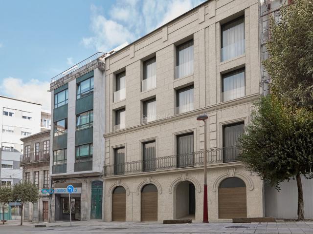 Piso en venta en Vigo, Centro Areal. Altas calidades con patio privativo en Velázquez Moreno. Pisos.