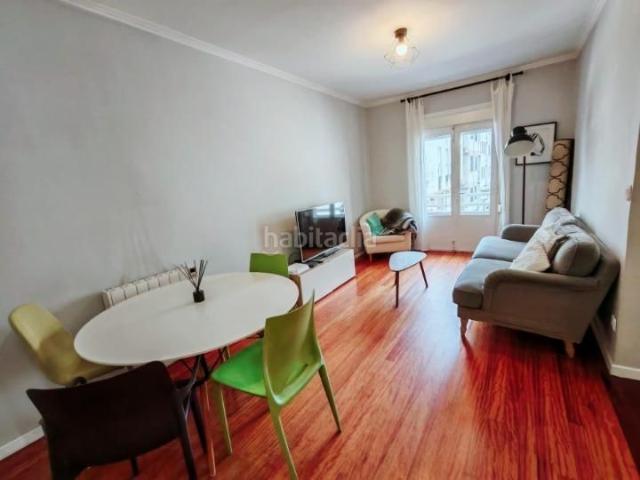 Piso en venta en Vigo, Centro Areal. Espectacular vivienda reformada en calle Churruca. Pisos.
