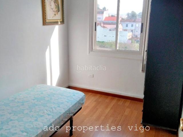 Piso en venta en Vigo, A Salgueira O Castaño. Tercer Piso sin ascensor, listo para alquilar y generar ingresos. Pisos.