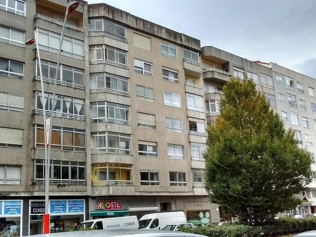 Piso en venta en Vigo, As Travesas Balaidos. Piso en venta sin posesión en Avenida de Castelao, Vigo. Pisos.