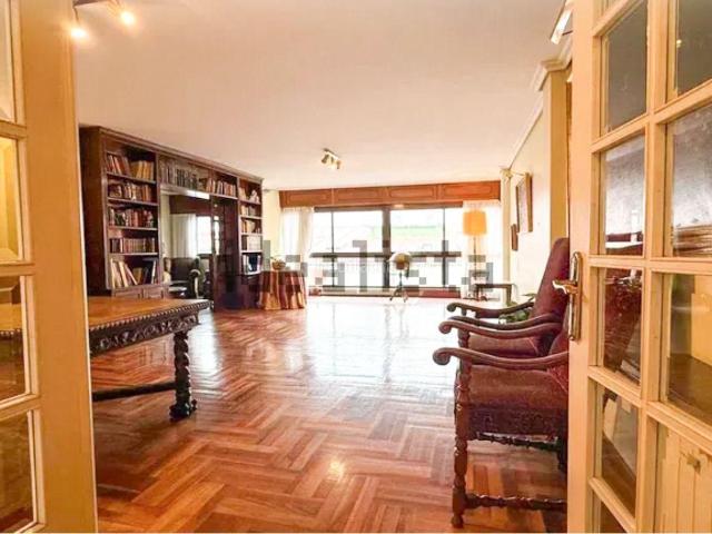 Piso en venta en Vigo, Berbés Peritos. Pisos.