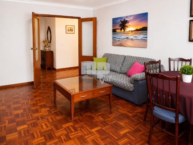 Piso en venta en Vigo, Berbés Peritos. Pisos.