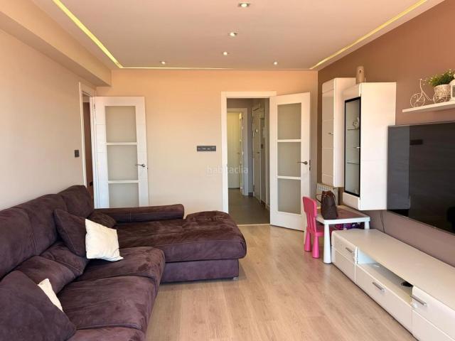 Piso en venta en Vigo, Berbés Peritos. Pisos.