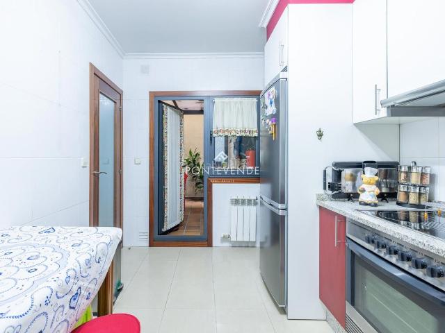 Piso en venta en Vigo, Fátima. Piso en Vigo Fatima de 3 habitaciones, con terraza,garaje, trastero y ascensor. Pisos.
