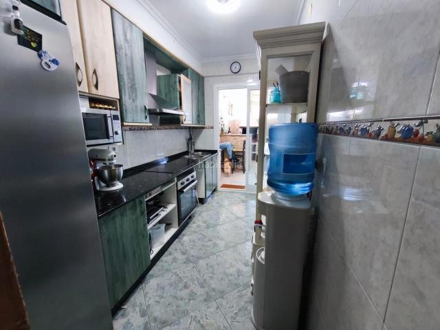 Piso en venta en Vigo, Lavadores. Pisos.