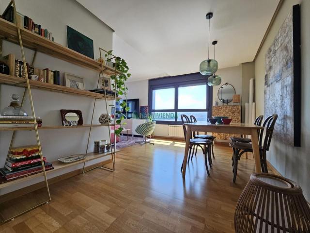 Piso en venta en Vigo, Navia. Pisos.