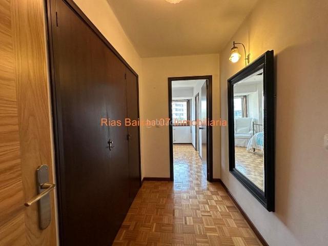 Piso en venta en Vigo, Plaza España Corte Inglés. REF 7099 PISO DE 5 DORM. 4 BAÑOS, 270 M2 EN C. PIZARRO VIGO. Pisos.