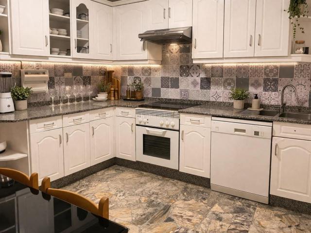 Piso en venta en Vigo, Plaza Independencia. MARAVILLOSA PROPIEDAD DE 4 DORMITORIOS Y GARAJE. Pisos.