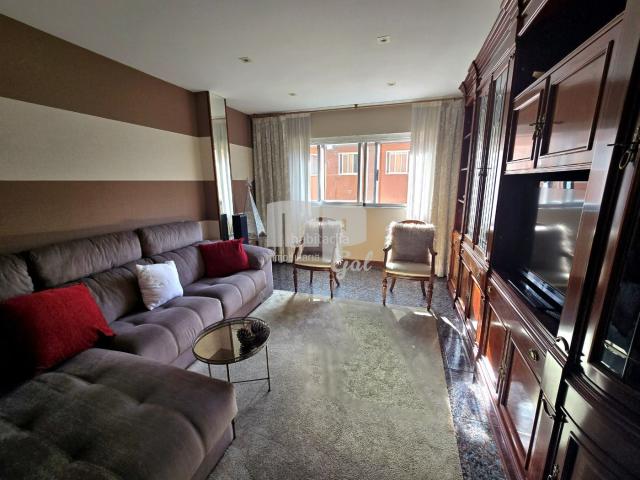 Piso en venta en Vigo, Teis. Pisos.