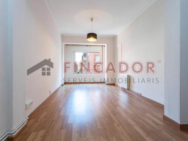 Piso en Venta en Vila de Gràcia