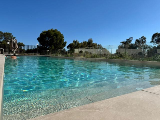 Piso en venta en Vila Joiosa la, Platja de Torres. Apartamento en primera línea del mar con licencia turística en todo el edificio incluida Playa de Torres, Villajoyosa Inversión. Pisos Vila.