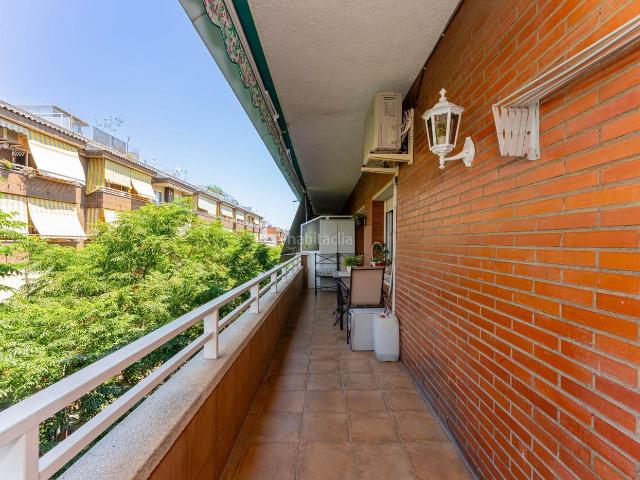 Piso en venta en Viladecans, Centre. Piso en zona centro de Viladecans de 4 habitaciones. Pisos.
