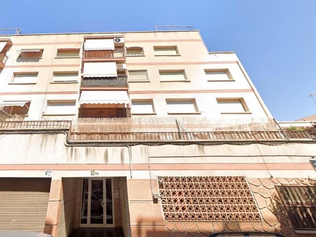 Piso en venta en Viladecans, Centre. Se vende Piso ALQUILADO en Calle Mare Deu De Sales 10 B de Viladecans Barcelona. Pisos.