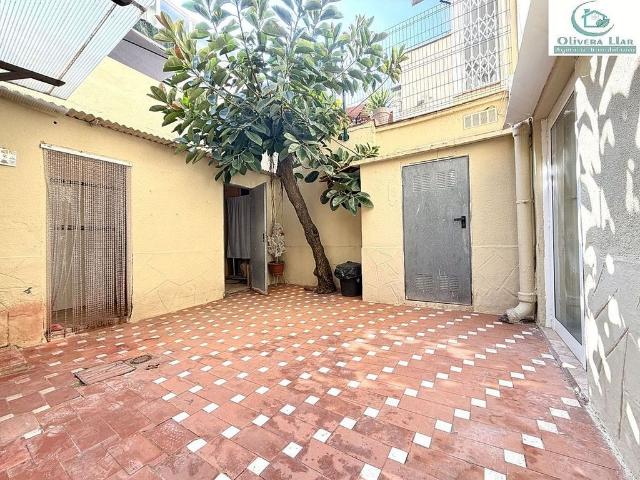 Piso en venta en Viladecans, de 65 m² 3 habitaciones por 195.900