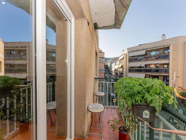 Piso en venta en Viladecans, de 65 m² 3 habitaciones por 249.900