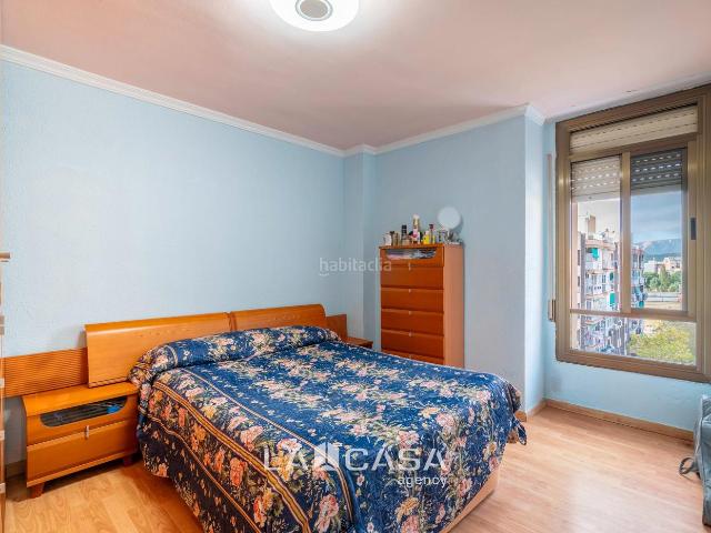 Piso en venta en Viladecans, Torrent Ballester. La Casa Agency presenta Piso Exterior en Venta en Viladecans Tu nuevo hogar te espera!. Pisos.