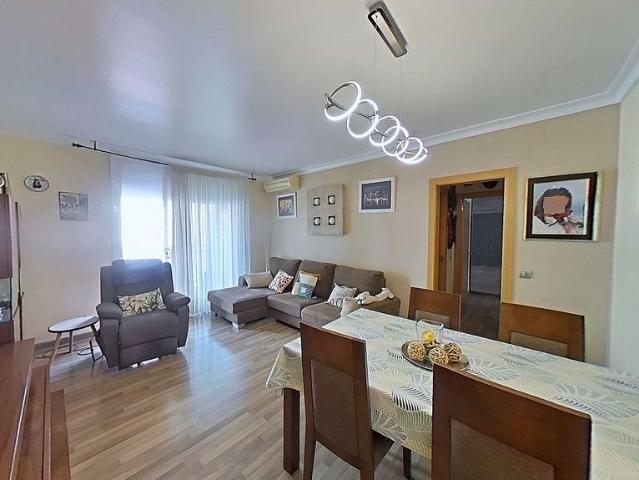 Piso en venta en Vilafranca del Penedès, de 82 m² 4 habitaciones por 222.100