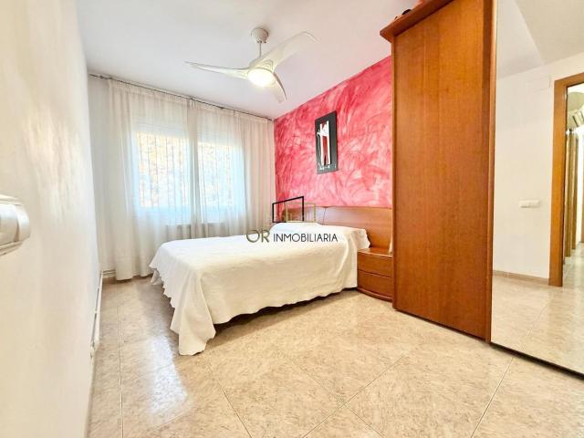 Piso en venta en Vilafranca del Penedès, La Girada. Amplio piso de 4 habitaciones con plaza de aparcamiento en La Girada Vilafranca del Penedès. Pisos Vilafranca del.