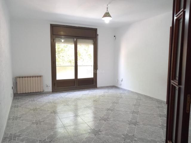 Piso en venta en Vilafranca del Penedès, Les Clotes. Amplio piso de 4 habitaciones en Les Clotes. Pisos Vilafranca del.