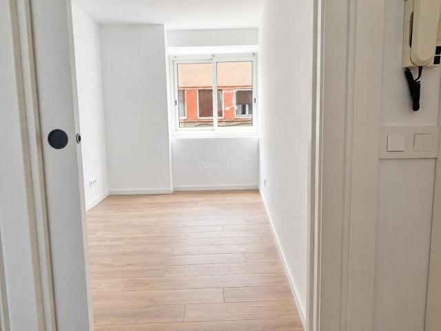 Piso en venta en Vilafranca del Penedès, Poble Nou. Vivienda completamente reformada con 3 habitaciones y gran patio en Poble Nou. Pisos Vilafranca del.