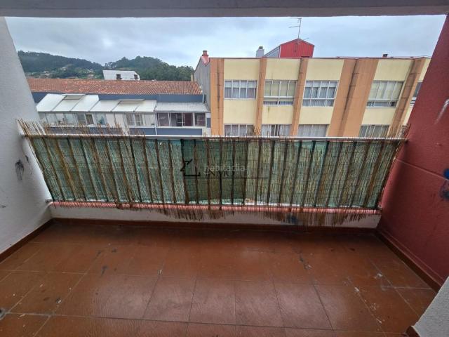 Piso en venta en Marín. ático de 130 m con gran potencial en el corazón de Marín. Oportunidad en una de las zonas más cómodas y demandadas de Marín. Situa. Pisos.