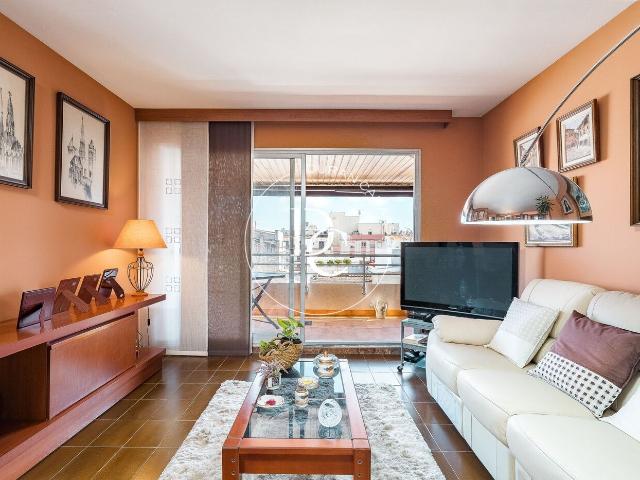 Piso en venta en Vilanova i la Geltrú, Centrevila Costa Dorada. Piso de 116 m2 con terraza en venta en Vilanova i la Geltrú. Pisos Vilanova i la.