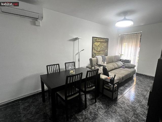 Piso en venta en Vilanova i La Geltrú, de 100 m² 3 habitaciones por 215.000