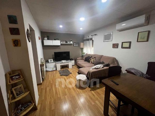 Piso en venta en Vilanova i La Geltrú, de 66 m² 4 habitaciones por 175.000