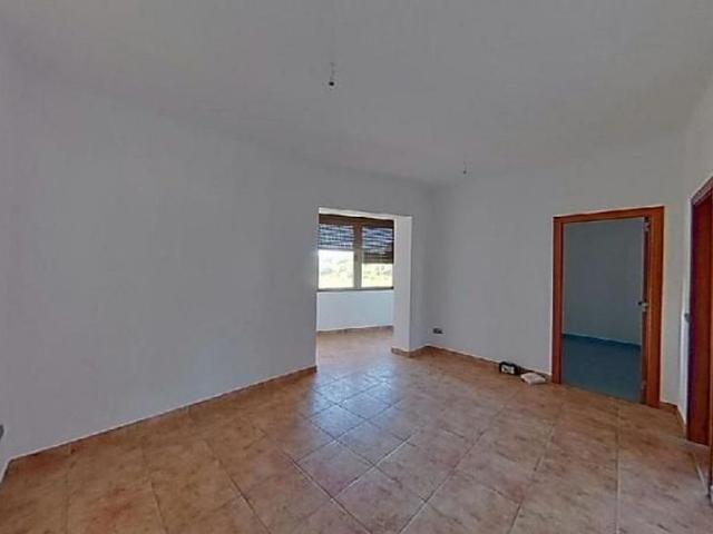 Piso en venta en Vilanova i La Geltrú, de 70 m² 3 habitaciones por 153.000