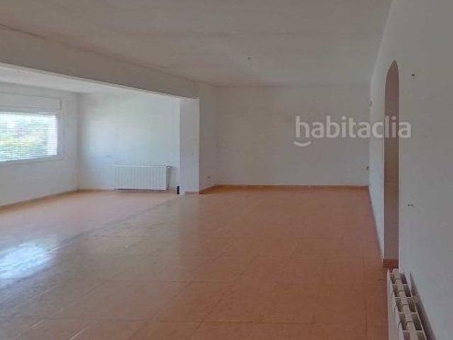 Piso en venta en Vilanova i la Geltrú, La Collada Sis Camins Costa Dorada. Chalet adosado en venta en calle Sant Miquel. Pisos Vilanova i la.