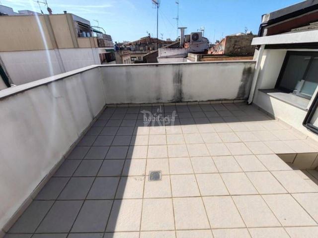 Piso en venta en Vilanova i la Geltrú, La Geltrú Sant Jordi Costa Dorada. Vive en Vilanova i la Geltrú! Piso con terraza en pleno centro. Pisos Vilanova i la.