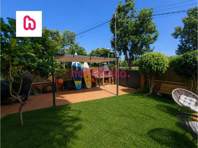 Piso en venta en Vilanova i la Geltrú, Prat de Vilanova Costa Dorada. Exclusiva planta baja reformada íntegramente con jardín privado en Vilanova i la Geltru. Pisos Vilanova i la.