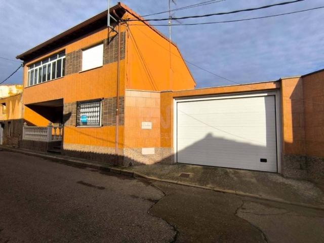 Piso en Venta en Villademor de La Vega