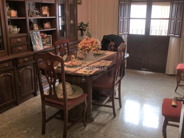 Piso en venta en Villafranca de Córdoba. Piso de 80 m2 en Villafranca de Córdoba. 1ª planta. Salón, cocina, despensa, tres dormitorios, baño y lavadero. Terraza. Cocina am. Pisos Villafranca de.