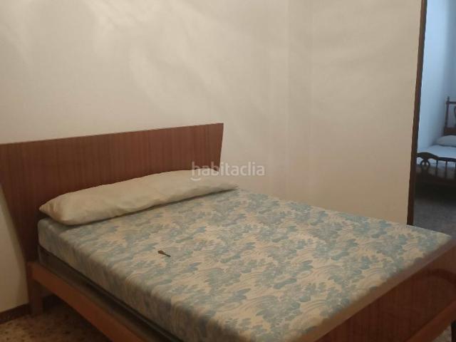 Piso en venta en Villanueva de la Serena. PISO PARA REFORMAR EN BARRIO NUEVO. Pisos Villanueva de la.