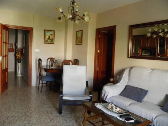 Piso en venta en Villanueva Mesía, Centro