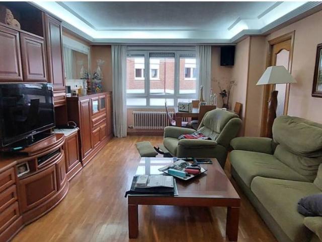 Piso en Venta en Villaquilambre
