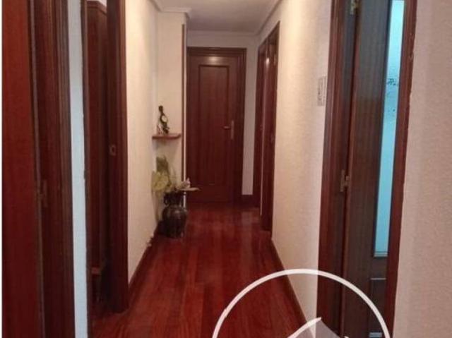 Piso en Venta en Villarcayo de Merindad de Castilla La Vieja