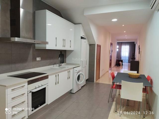 Piso en venta en Villarreal Vila real, Centro. Son dos vivienda mas un local comercial. Pisos Villarreal Vila.