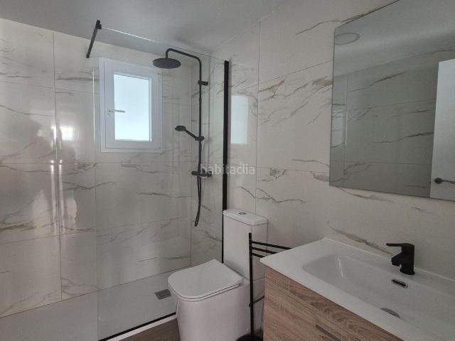 Piso en venta en Villena, El Mercado Plaza de Toros. Vivienda reformada en Calle Escalona. Pisos.