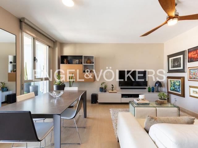 Piso en venta en Vinaròs, Casco Urbano. Apartamento moderno Casco Urbano,escasos m del mar. Pisos.