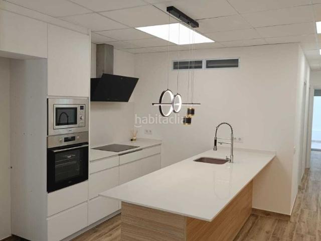 Piso en venta en Vinaròs, Casco Urbano. PISO CENTRICO RECIEN REFORMADO. Pisos.