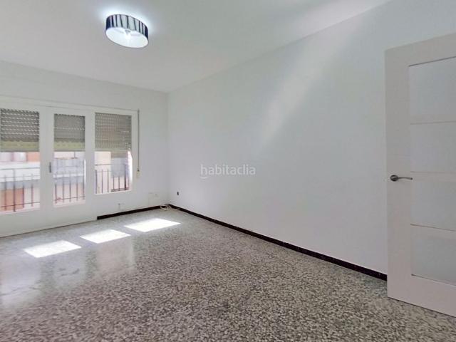 Piso en venta en Vinaròs, Casco Urbano. Piso en venta en Vinaròs con 3 habitaciones. Pisos.